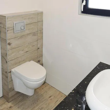 Casa de Férias In Nowe Warpno